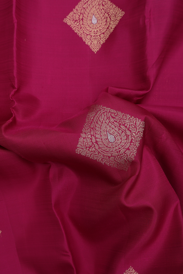Kanchipuram Silk Saree In Hibiscus Red With Diamond Motifs
