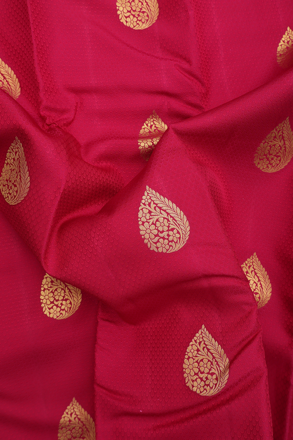 Kanchipuram Silk Saree In Hibiscus Red With Jacquard Pattern