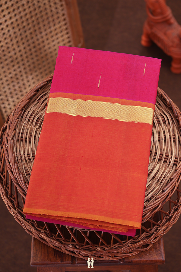 Kanchipuram Silk Saree In Hibiscus Red With Malli Moggu Buttas