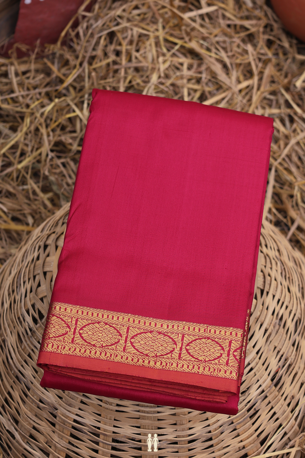 Kanchipuram Silk Saree In Hibiscus Red With Zari Border