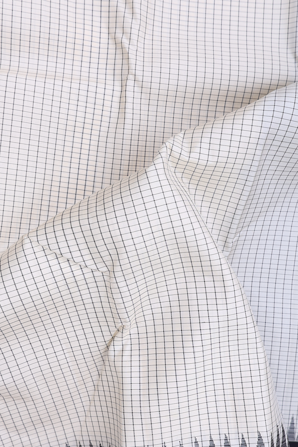 Kanchipuram Silk Saree In Beige With Checks Design