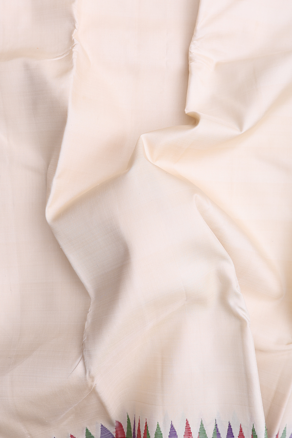 Kanchipuram Silk Saree In Ivory With Contrast Border
