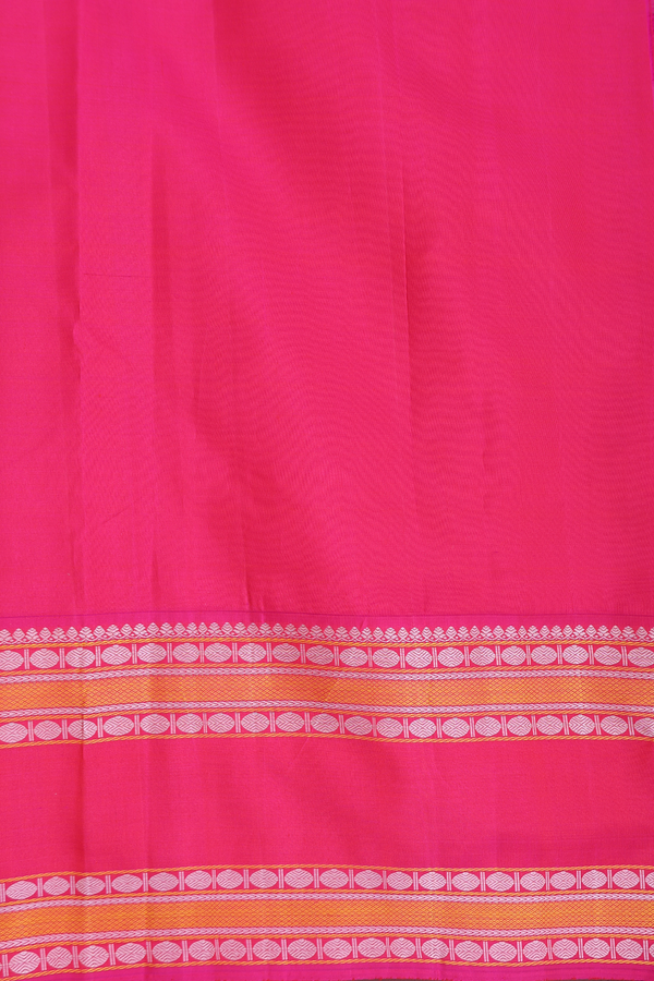 Kanchipuram Silk Saree In Ivory With Fish Hand Painted Desig