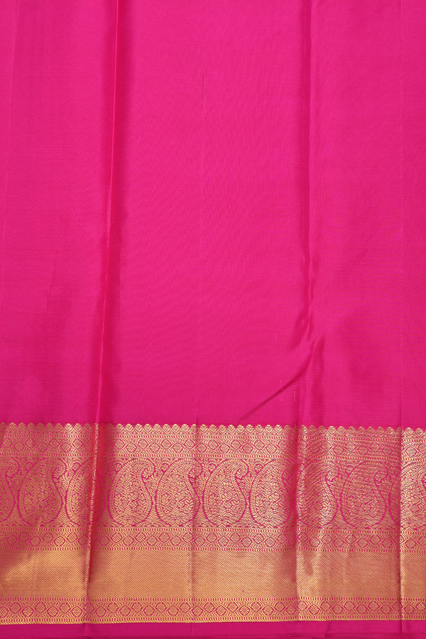 Kanchipuram Silk Saree In Lavender With Brocade Design