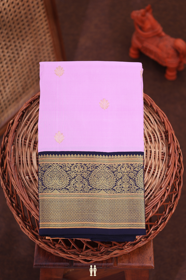 Kanchipuram Silk Saree In Lavender With Floral Buttas