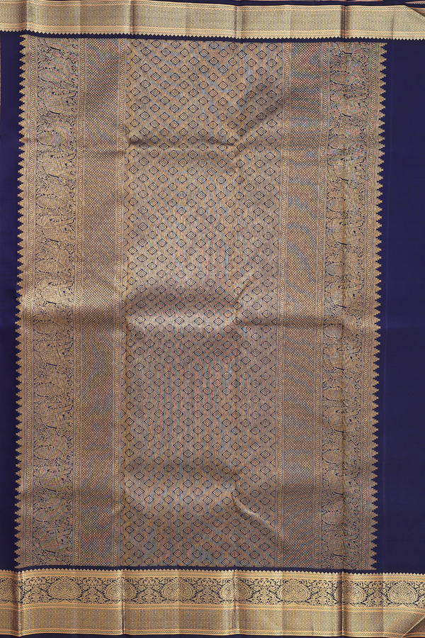 Kanchipuram Silk Saree In Lavender With Floral Buttas