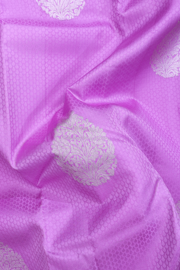 Kanchipuram Silk Saree In Lavender With Jacquard Pattern