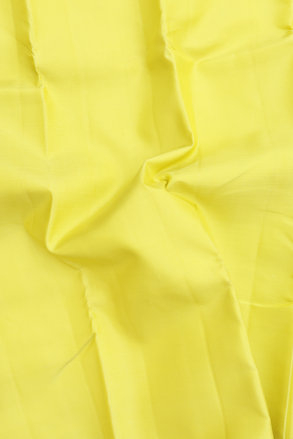 Kanchipuram Silk Saree In Lemon Yellow With Korvai Border