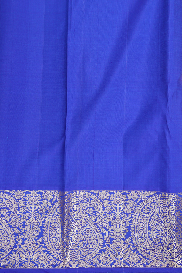 Kanchipuram Silk Saree In Light Orange With Chevron Design