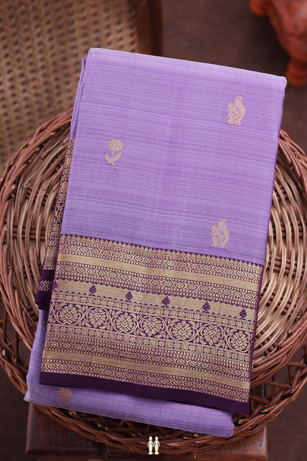 Kanchipuram Silk Saree In Light Purple With Floral Buttas