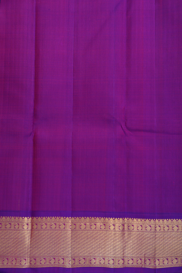 Kanchipuram Silk Saree In Lime Green With Paisley Border