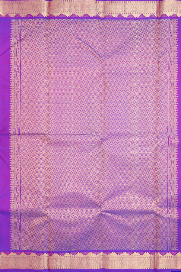 Kanchipuram Silk Saree In Lime Green With Korvai Border
