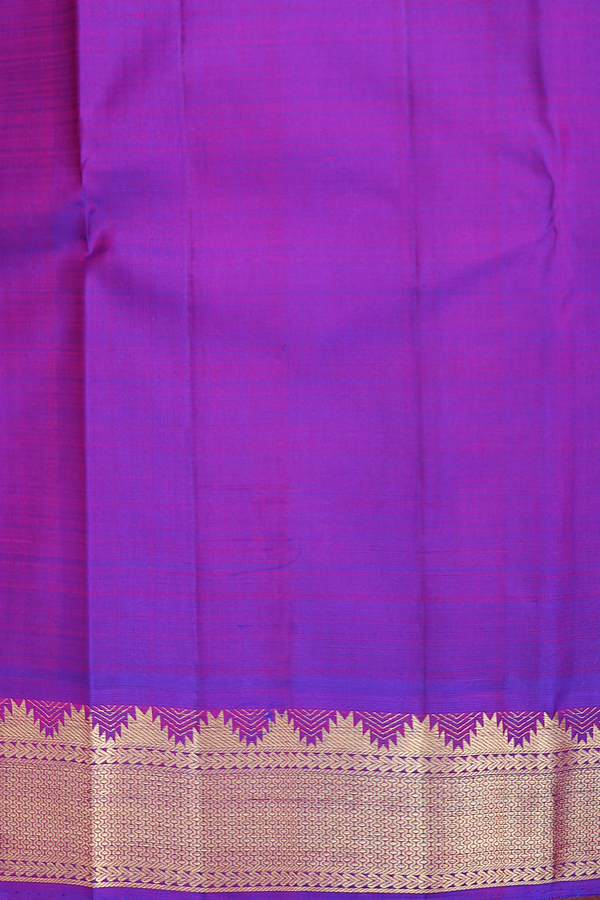 Kanchipuram Silk Saree In Lime Green With Korvai Border