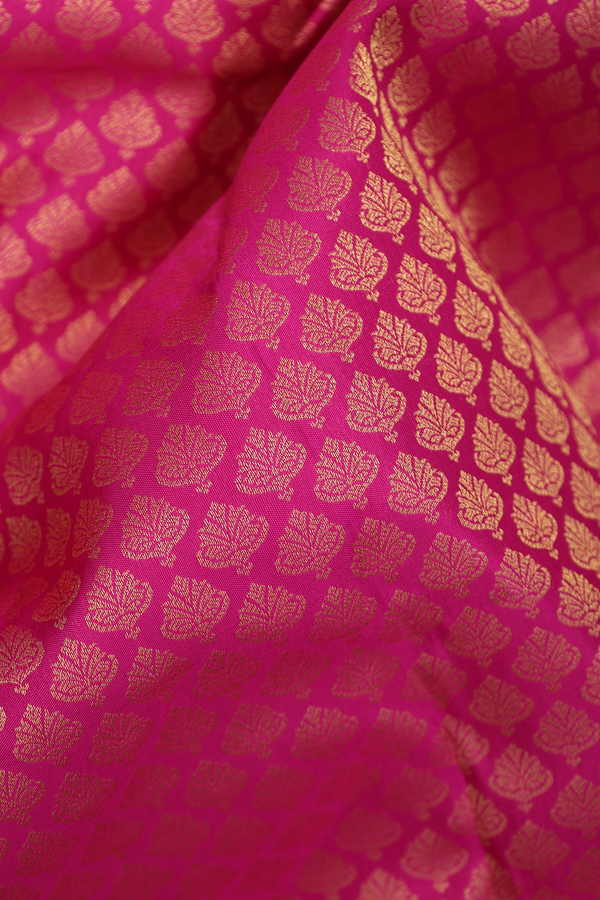 Kanchipuram Silk Saree In Magenta With Brocade Design