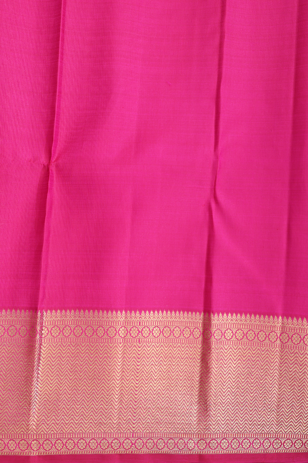 Kanchipuram Silk Saree In Magenta With Brocade Design