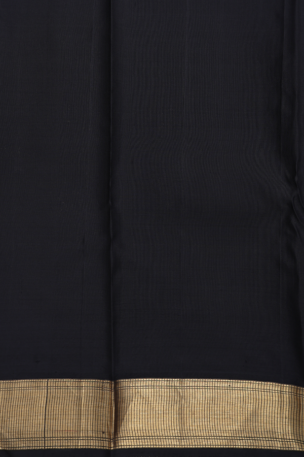 Kanchipuram Silk Saree In Magenta With Brocade Design