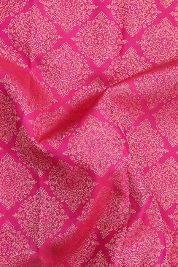 Kanchipuram Silk Saree In Magenta With Brocade Design