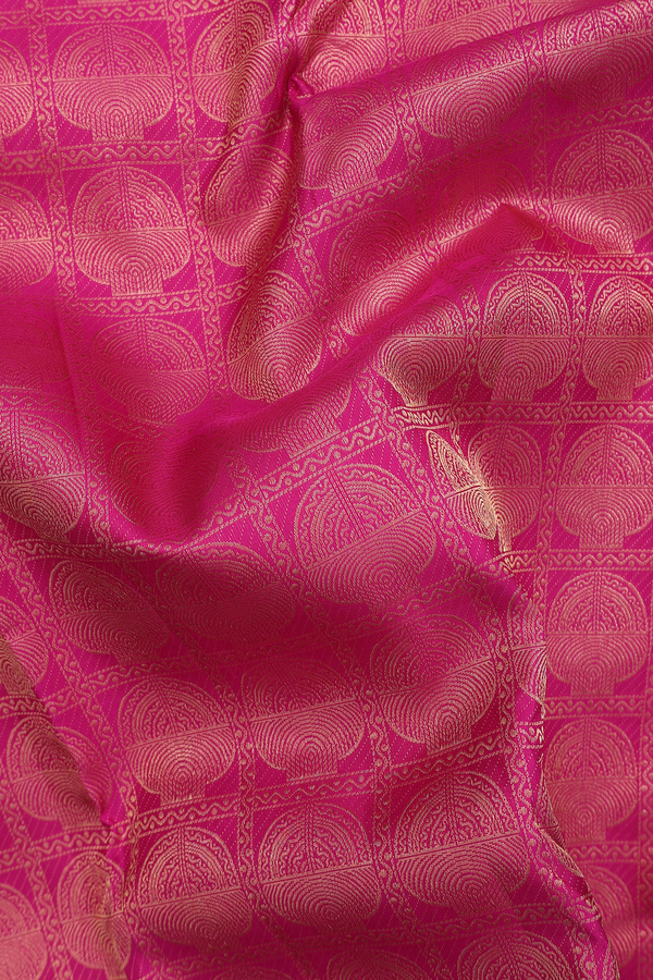 Kanchipuram Silk Saree In Magenta With Brocade Design