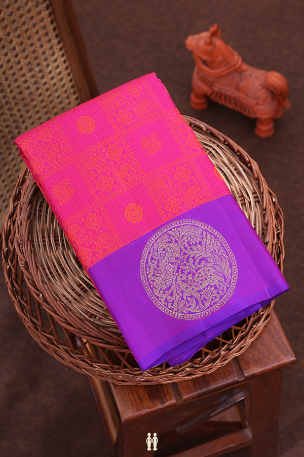 Kanchipuram Silk Saree In Magenta With Jacquard Pattern