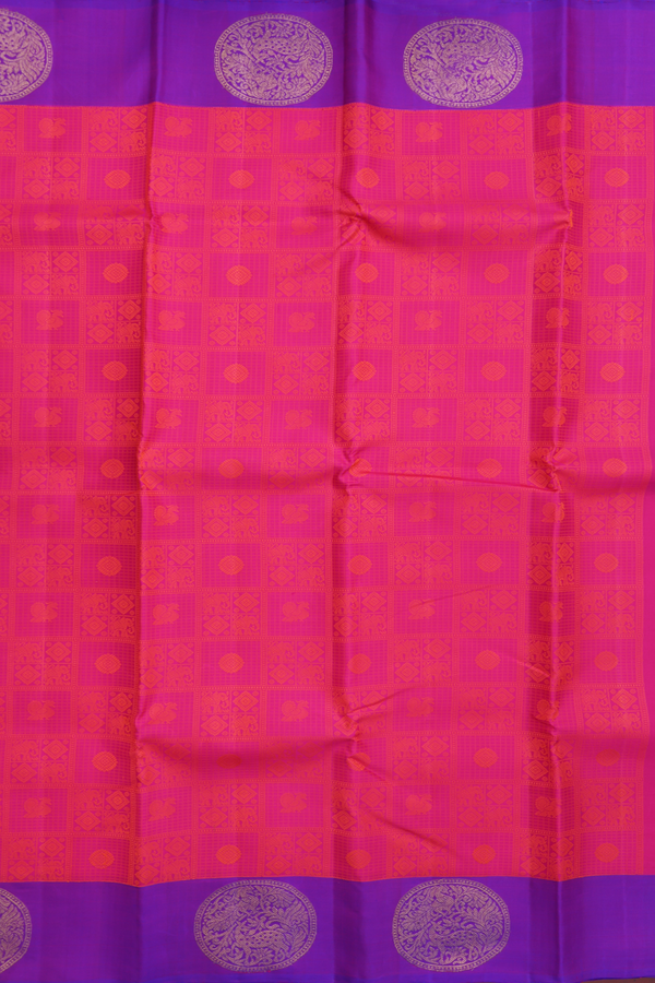 Kanchipuram Silk Saree In Magenta With Jacquard Pattern