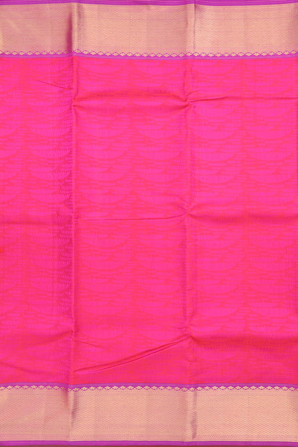 Kanchipuram Silk Saree In Magenta With Jacquard Pattern