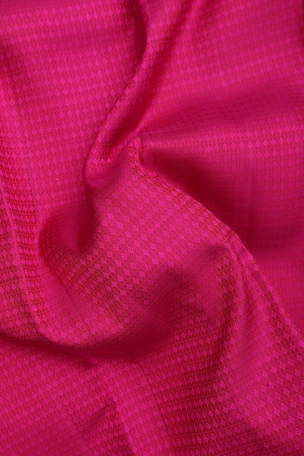 Kanchipuram Silk Saree In Magenta With Jacquard Pattern