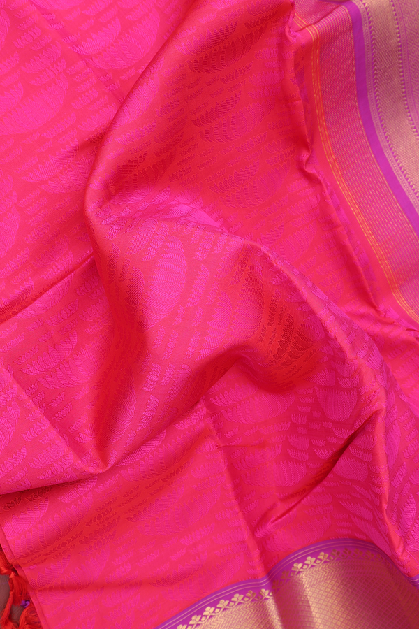 Kanchipuram Silk Saree In Magenta With Jacquard Pattern