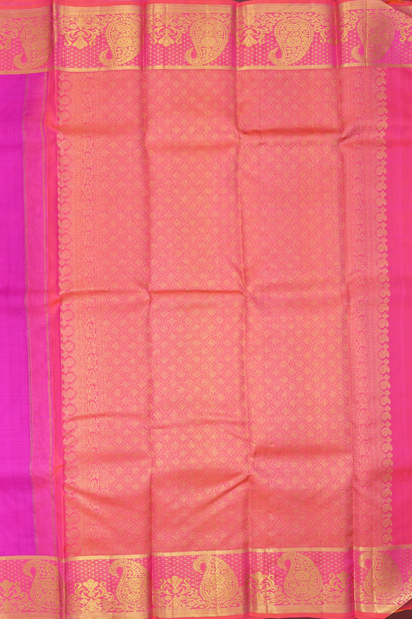 Kanchipuram Silk Saree In Magenta With Paisley Motifs