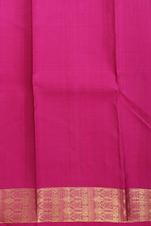 Kanchipuram Silk Saree In Magenta With Threadwork Buttas