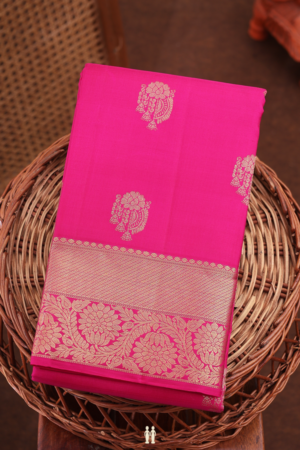 Kanchipuram Silk Saree In Magenta With Zari Buttas