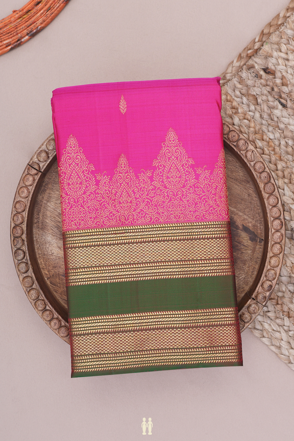 Kanchipuram Silk Saree In Magenta With Zari Buttas