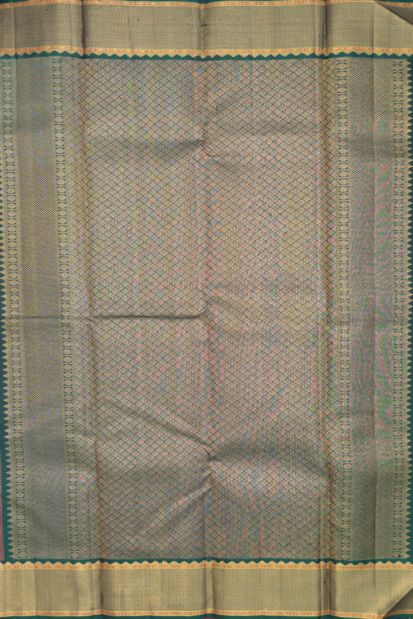 Kanchipuram Silk Saree In Magenta With Zari Motifs