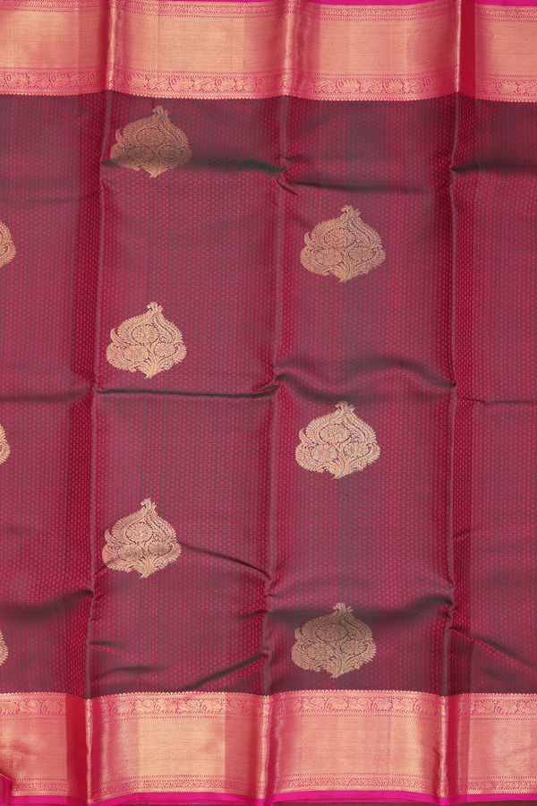 Kanchipuram Silk Saree In Manthulir With Jacquard Pattern