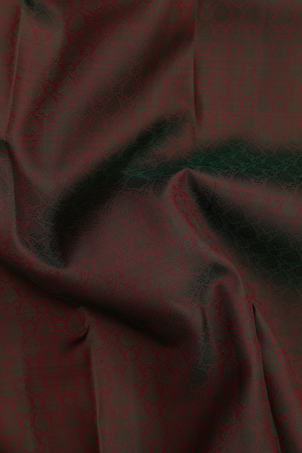 Kanchipuram Silk Saree In Manthulir With Jacquard Pattern