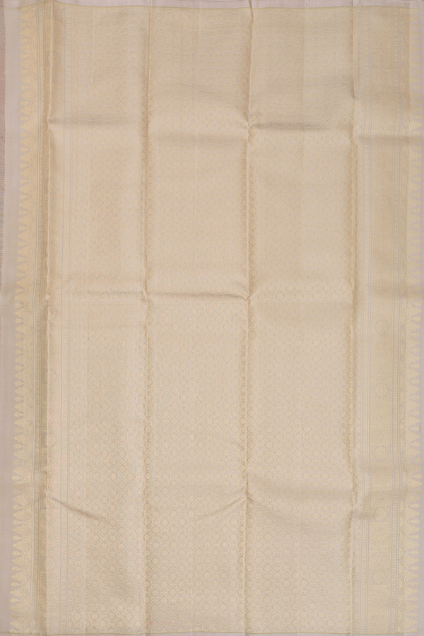 Kanchipuram Silk Saree In Maroon With Paisley Motifs