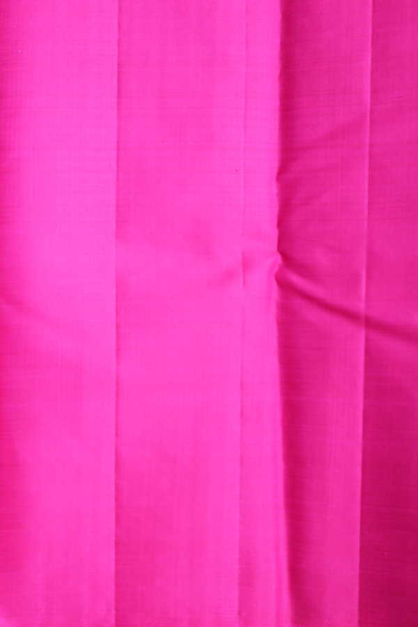 Kanchipuram Silk Saree In Midnight Green With Zari Motifs