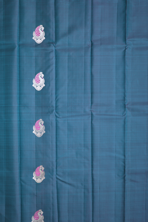 Kanchipuram Silk Saree In Midnight Green With Zari Motifs