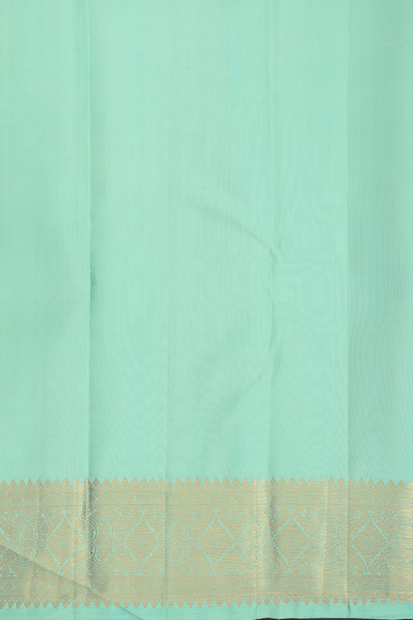 Kanchipuram Silk Saree In Mint Green With Zari Motifs
