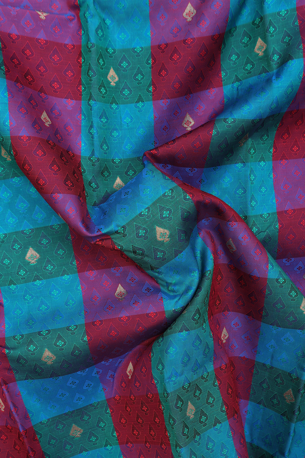 Kanchipuram Silk Saree In Multicolor With Jacquard Pattern