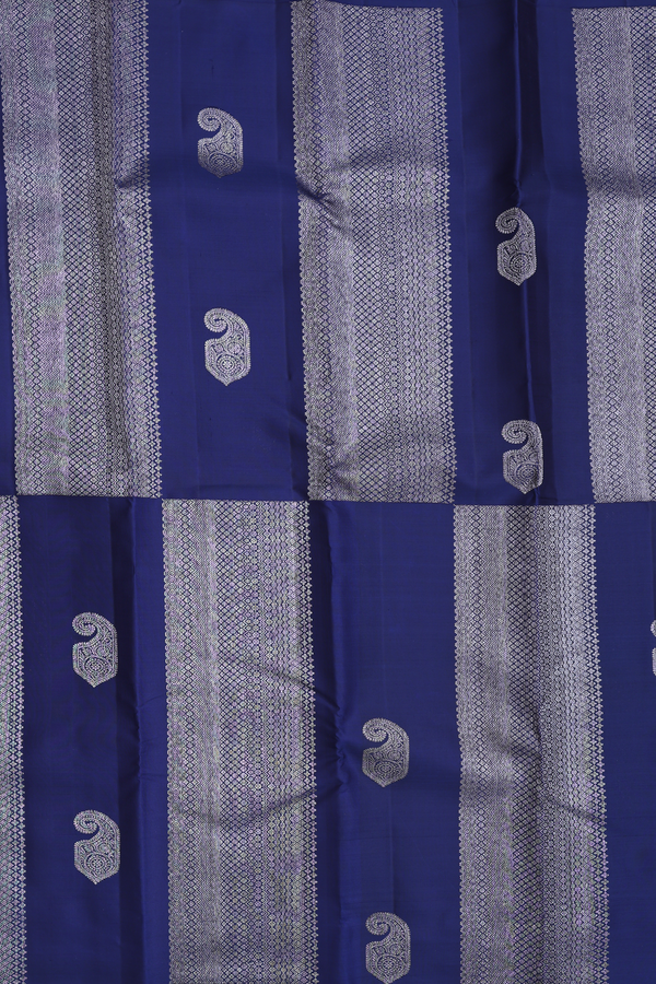 Kanchipuram Silk Saree In Navy Blue With Paisley Design