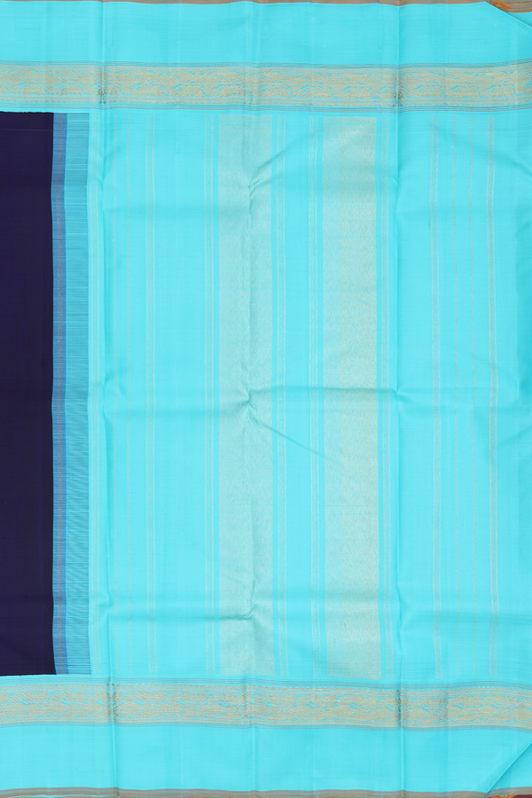 Kanchipuram Silk Saree In Navy Blue With Korvai Border