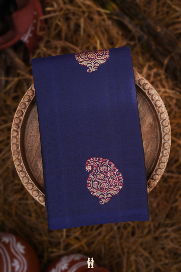 Kanchipuram Silk Saree In Navy Blue With Paisley Zari Motifs
