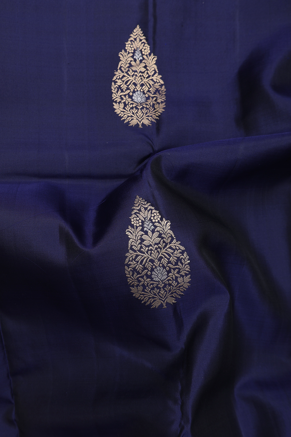 Kanchipuram Silk Saree In Navy Blue With Zari Motifs