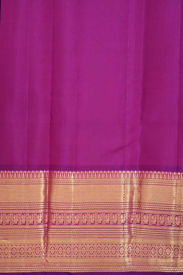 Kanchipuram Silk Saree In Off White With Chakram Buttas