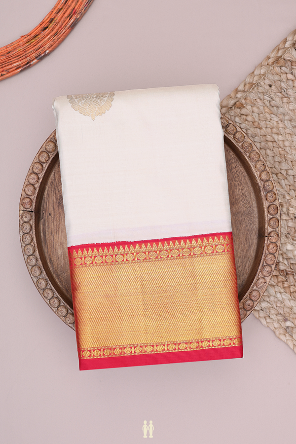 Kanchipuram Silk Saree In Off White With Floral Motifs