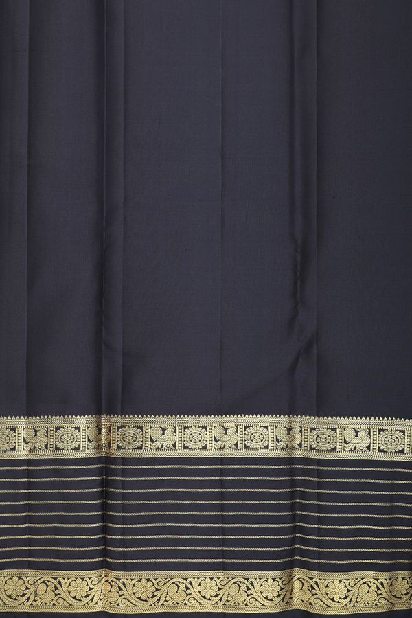 Kanchipuram Silk Saree In Olive Yellow With Checks Design