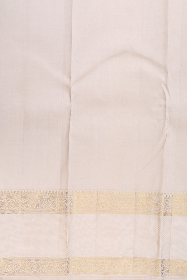 Kanchipuram Silk Saree In Orange With Floral Buttas