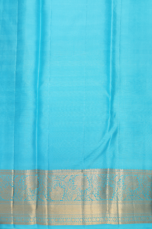 Kanchipuram Silk Saree In Oxford Blue With Floral Design