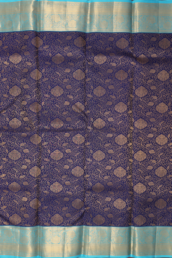 Kanchipuram Silk Saree In Oxford Blue With Floral Design