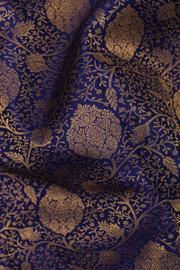 Kanchipuram Silk Saree In Oxford Blue With Floral Design